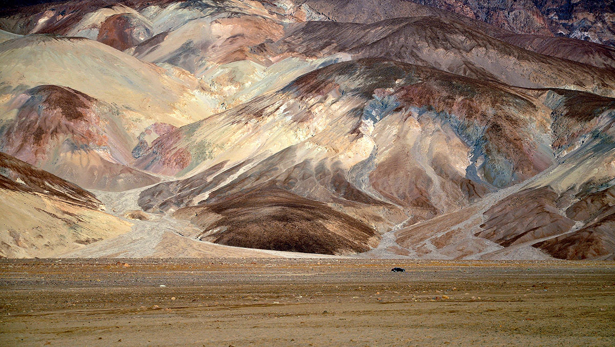 -.  .  ,  (Death Valley)