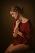 Фото-Тула. Эрик Бурханаев. Портрет девушки позирующей для карандашных эскизов....